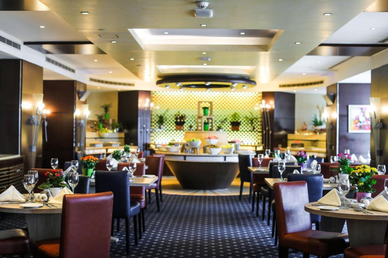 Aparthotel Raouche Arjaan By Rotana 4*