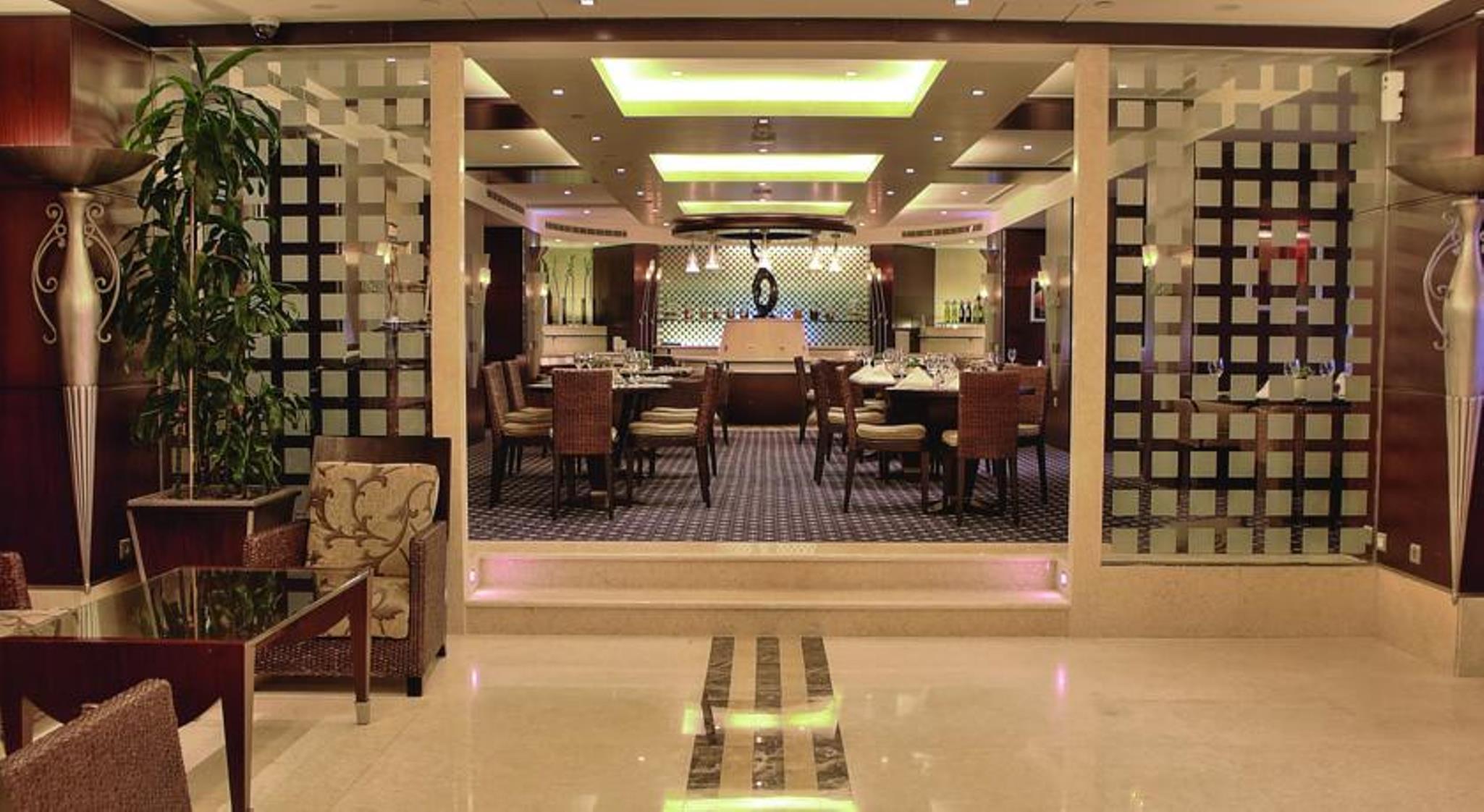 Raouche Arjaan By Rotana Aparthotel
