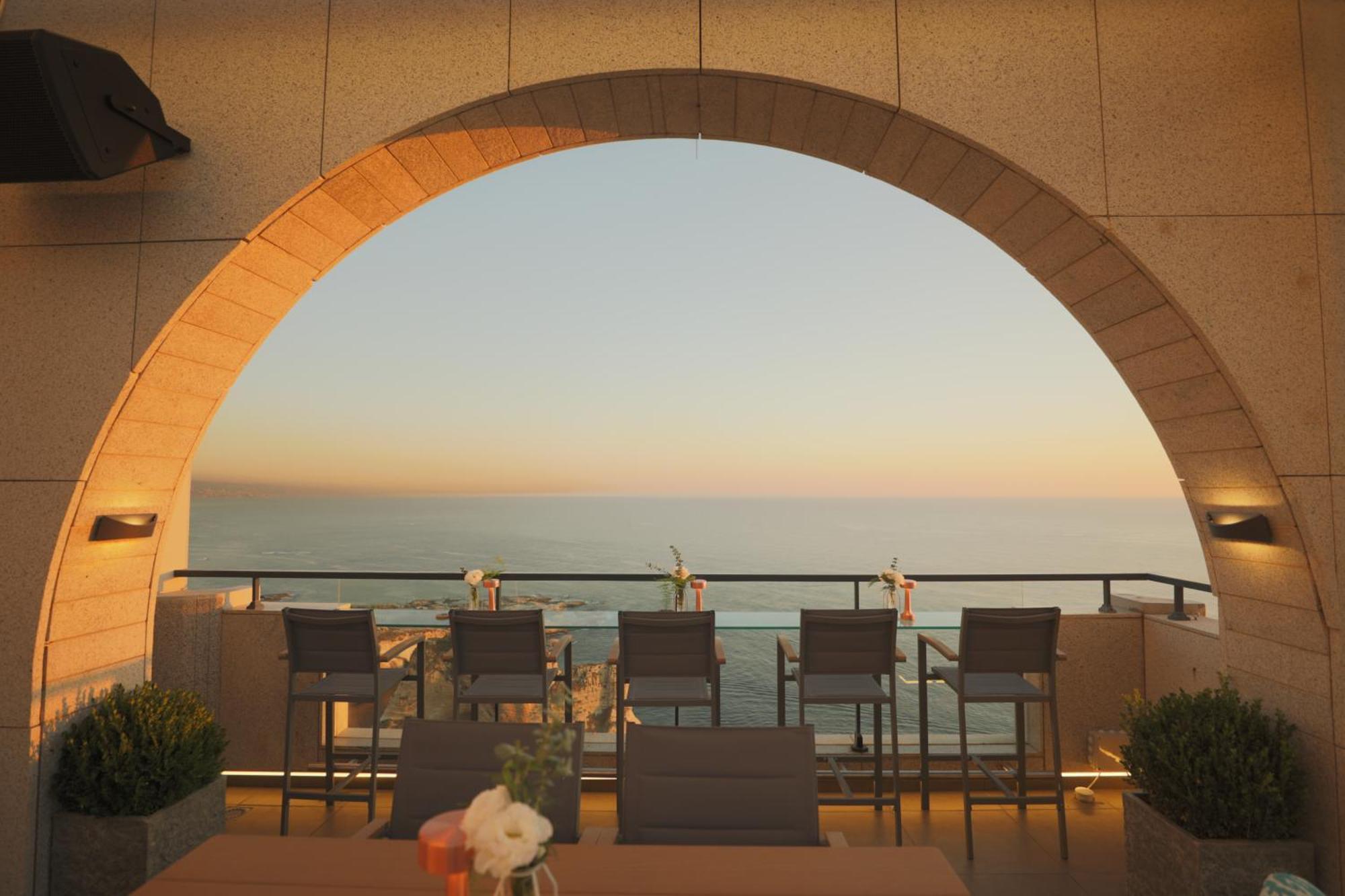Raouche Arjaan By Rotana Aparthotel 4*
