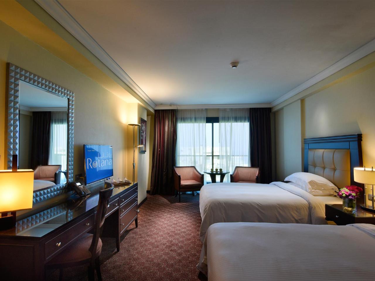 Aparthotel Raouche Arjaan By Rotana Beirut